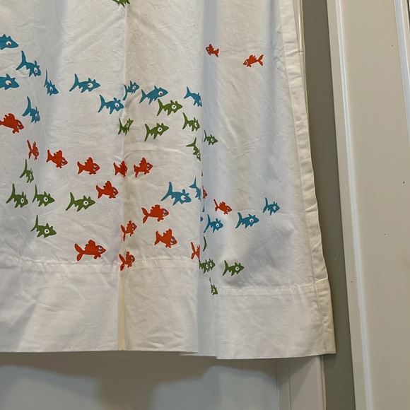 Pottery Barn Kids Shower Curtain Sharks - Picture 6 of 7